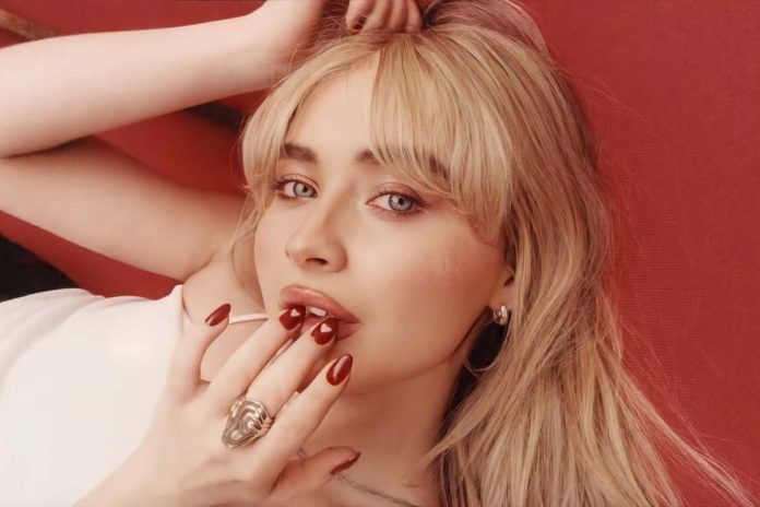 Sabrina Carpenter va a protagonizar un musical basado en Alicia en el país de las maravillas
