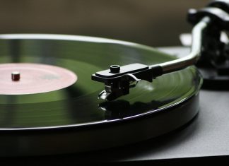 20 canciones que pueden generar escalofríos